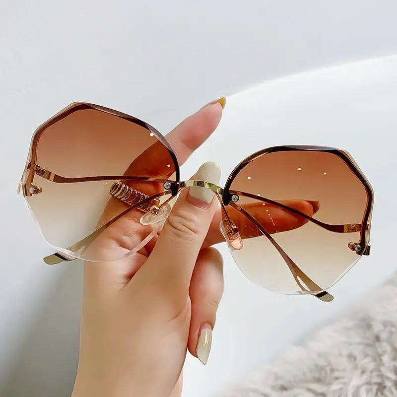 Woman Rimless Sunglasses