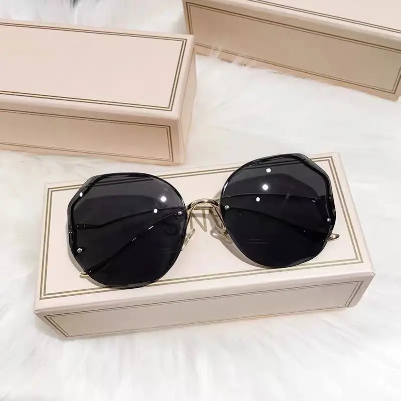 Woman Rimless Sunglasses