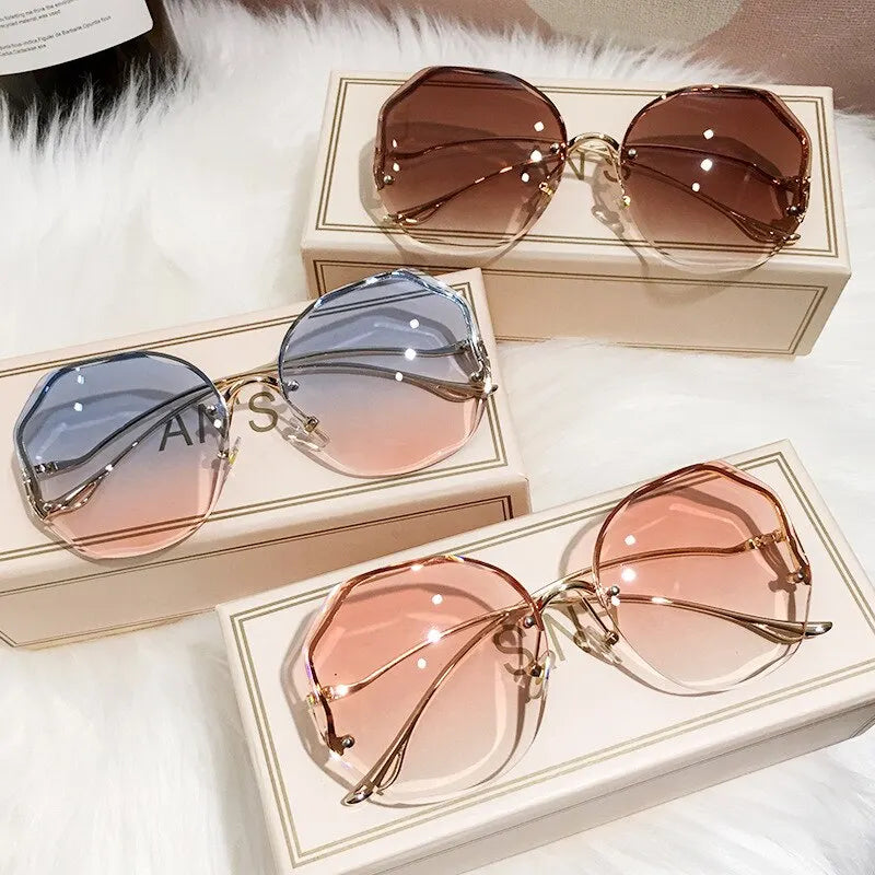Woman Rimless Sunglasses